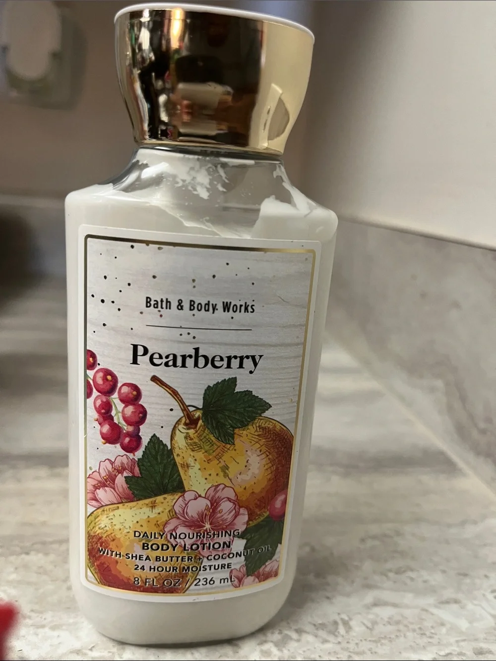 Bath & Body Works Pearberry Nourishing Body Lotion — White, Gold